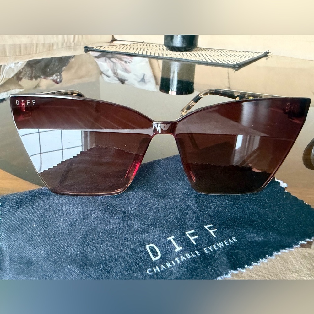 DIFF Sunglasses